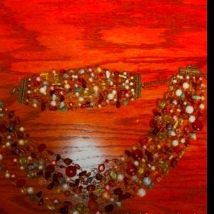 So girly 💗💋💗Necklace/Bracelets Set original box is not included